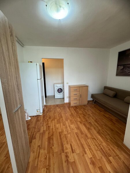 Titan, Postavarului,