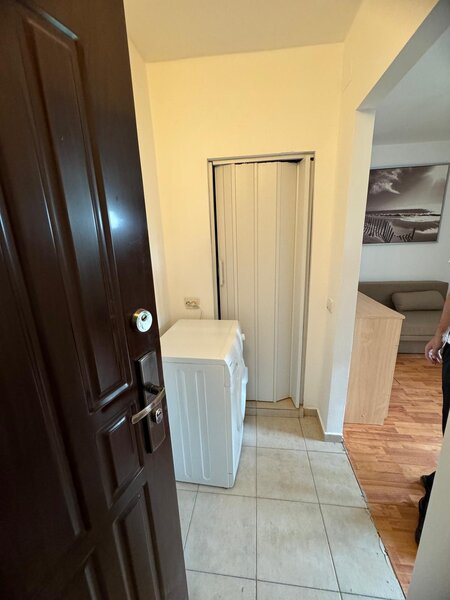 Titan, Postavarului,