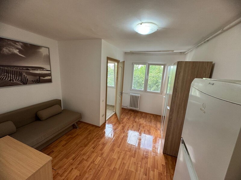 Titan, Postavarului,